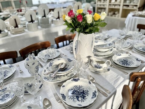 Les tables de Béatrice, service Peony de Booths